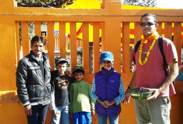 Tika Dai with Prakash and the kids on a temple outing!